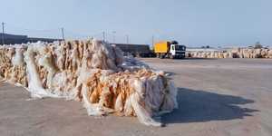 Medium camion pluma