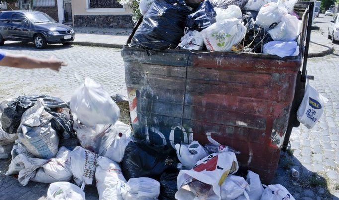 Montevideo pedirá que se declare si la basura genera riesgo sanitario