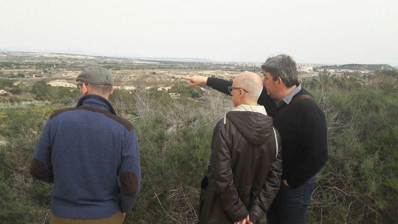 Julià Álvaro visita la ubicación de la próxima planta de transferencia de residuos en Guardamar del Segura