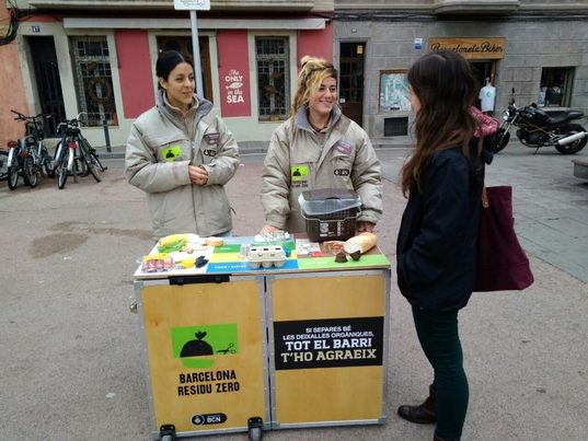 Campaña de recogida de residuos orgánicos en Barcelona