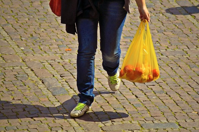 Palma no podrá prohibir las bolsas de plástico en 2018, según Afedeco