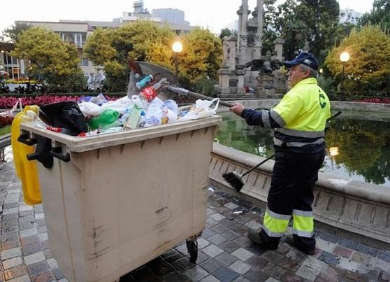 Desconvocada la huelga de limpieza viaria y recogida de basura en A Coruña