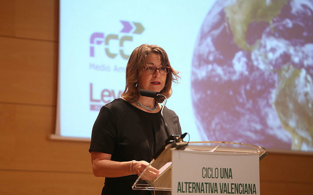Elena Cebrián: "No renunciamos al sistema de retorno de envases"