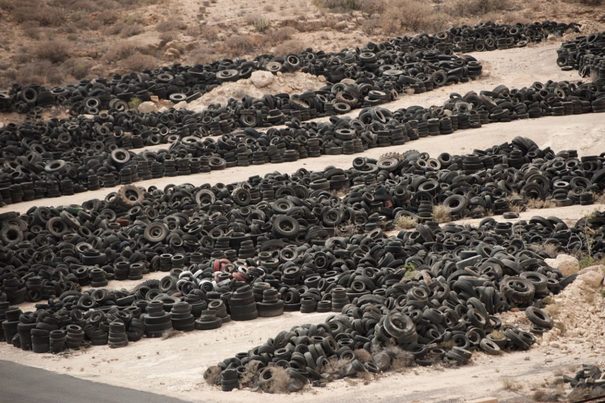 Acumulación de neumáticos fuera de uso en el Complejo Ambiental de Tenerife
