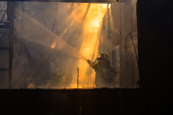 Las pincipales asociaciones de gestores de residuos discrepan de las informaciones aparecidas sobre "incendios provocados" en plantas de tratamiento