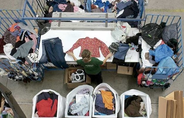 Los ciudadanos donaron 18,2 toneladas de ropa usada a Humana en 2017