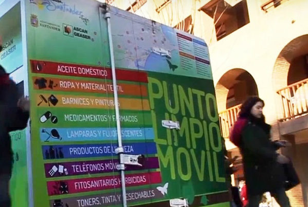 Los puntos limpios móviles de Santander recogieron 76.130 kilos de residuos en 2017