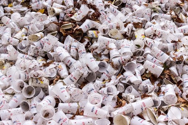 ¿Está la industria del vending preparada para la prohibición de los vasos de plástico?