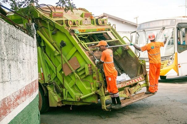 Barcelona tendrá recogida de basuras puerta a puerta