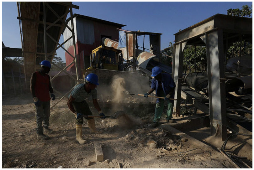 El reciclaje de escombros construye un futuro en Cuba