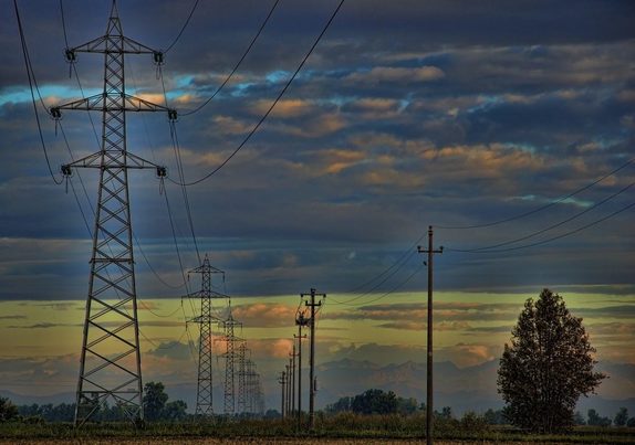 Presentada una proposición no de ley para que las eléctricas detallen sus emisiones de gases y residuos radiactivos