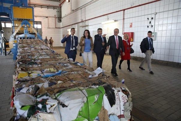 La nueva planta de reciclaje de Málaga procesará anualmente 30.000 toneladas de papel recuperado