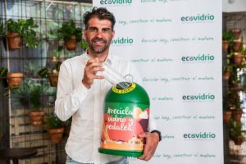 Ecovidrio y La Vuelta lanzan la campaña "Recicla vidrio y pedalea"