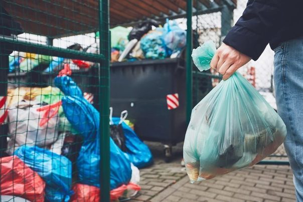 ¿Dónde va la basura que tiramos diariamente en España?