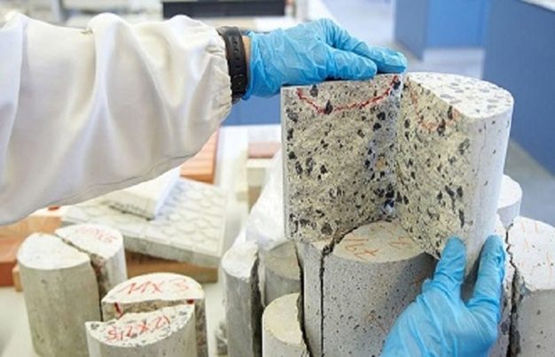 Crean un hormigón ecológico a partir de papel de aluminio, cascaras de arroz y restos de hierro