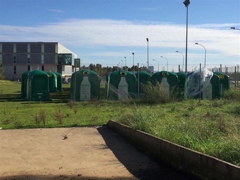 Reclaman al Ayuntamiento de Badajoz la instalación de más contenedores para reciclar vidrio