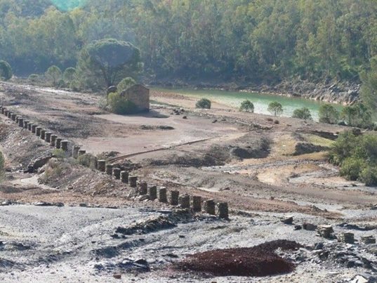La Universidad de Huelva propone usar residuos azucareros o de biomasa para recuperar suelos contaminados por la actividad minera