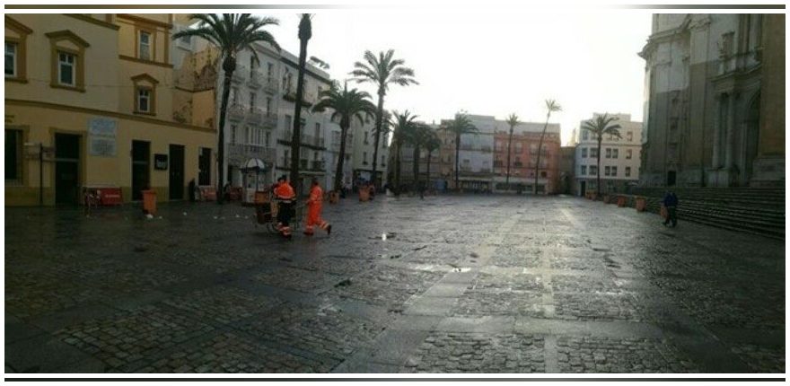 Recogidas casi 300 toneladas de residuos  durante el primer fin de semana del Carnaval de Cádiz