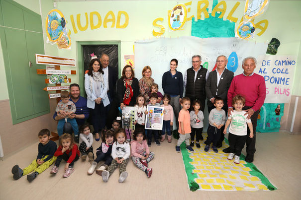 El Consorcio Provincial de Residuos de Palencia y ERP entregan los premios “De camino al cole, ponme las pilas”