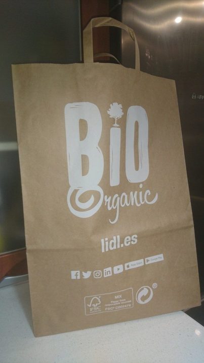 Lidl recibe el Premio Renovable como supermercado pionero en la implantación de la bolsa de papel