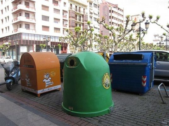 Más del 90% de los residuos voluminosos de Logroño se abandonan en la calle 