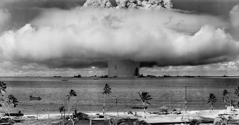 Los residuos de las bombas nucleares aún contaminan el fondo del océano