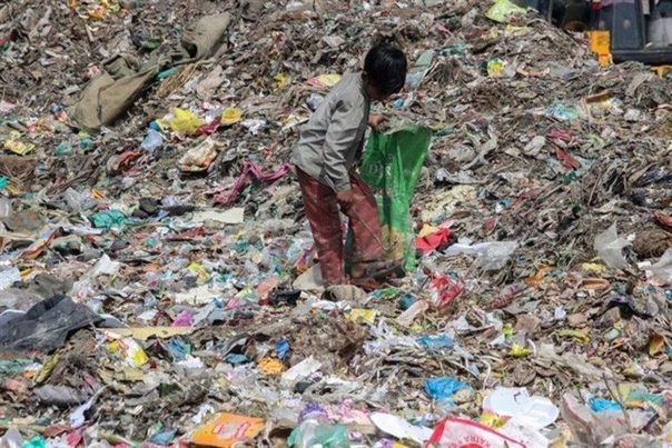 Soluciones globales y sostenibles para la crisis mundial del plástico