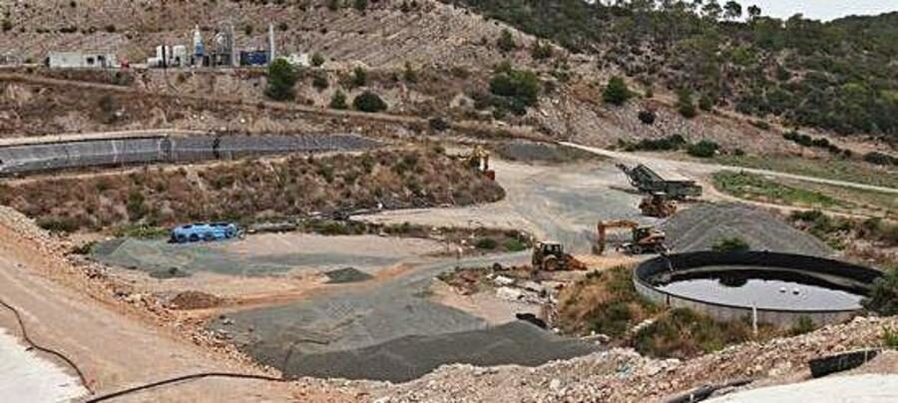 Trabajadores del vertedero de Ibiza irán a la huelga si no se llega a un acuerdo para mejorar sus condiciones