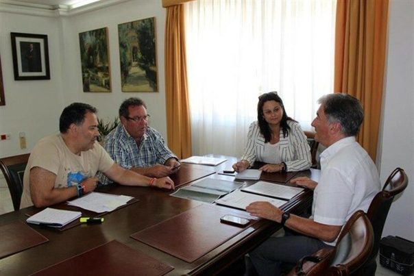 La Mancomunidad del Guadalquivir acuerda mejoras en la recogida de residuos de Espartinas (Sevilla)