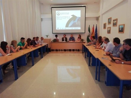 La Junta de Andalucía  impulsa el proyecto de economía circular para la gestión de residuos en la Sierra de Cádiz