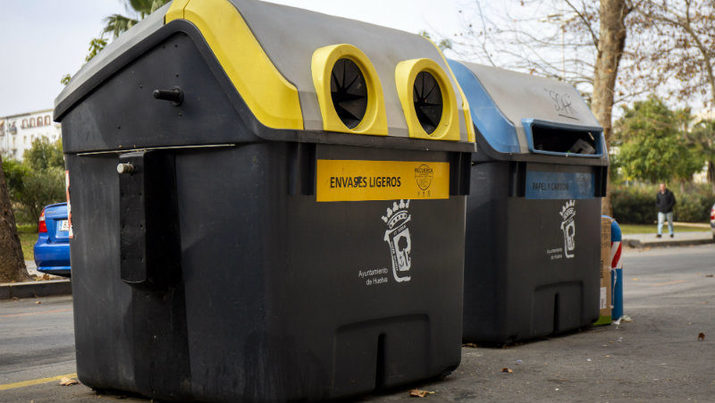 Aumentan los residuos depositados en los contenedores amarillo y azul en la ciudad de Huelva