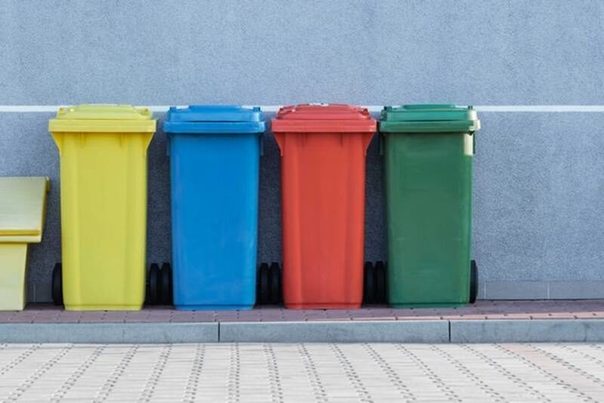 Valencia: Instalados paneles informativos para recoger residuos domésticos en varios puntos de Algemesí