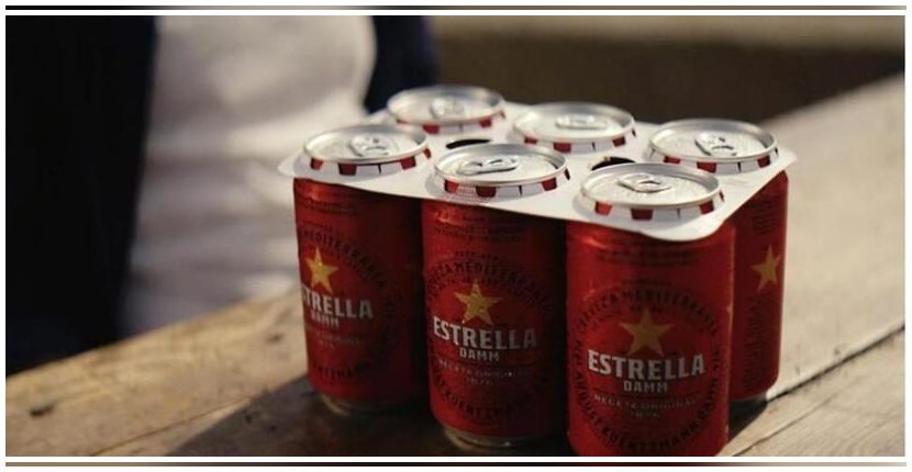 Estrella Damm, premiada por sustituir el plástico por cartón en las anillas de sus packs de latas