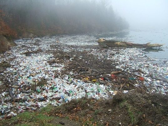 País Vasco: Retiran 2.000 kilos de plásticos de de las seis cuencas principales de Gipuzkoa