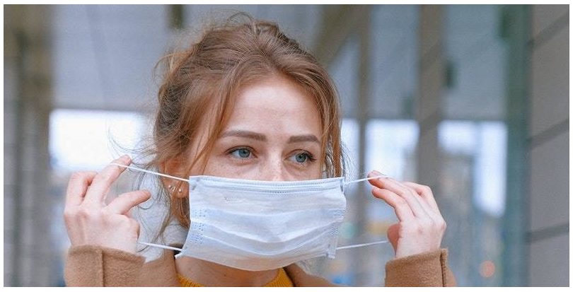 Así hay que desechar las mascarillas para no dañar al medio ambiente