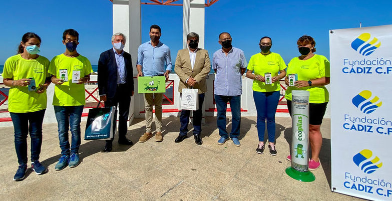 Andalucía: Ecopilas y la Fundación Cádiz C.F. fomentarán el reciclaje de pilas en las playas de la provincia