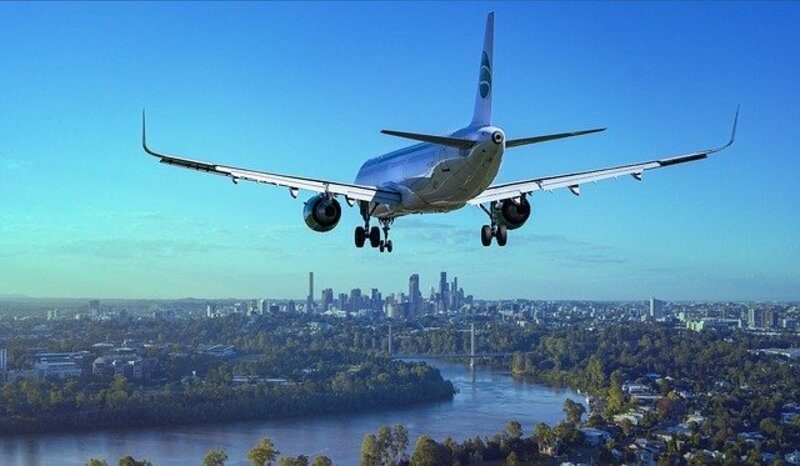 Repsol consigue producir un tercer lote de biocombustible para aviación a partir de residuos
