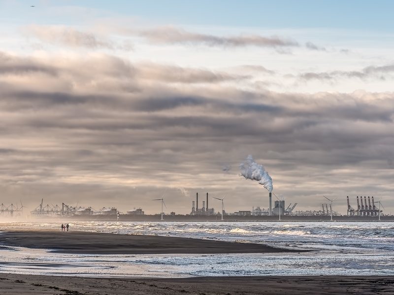 La Agencia Internacional de Energía evalúa las emisiones del ciclo de suministro de gas natural licuado (GNL) y propone medidas para su reducción