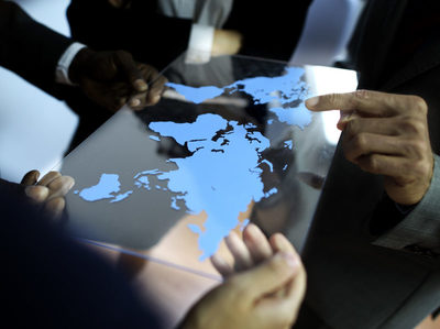 Acciones locales frente a la inacción global: la limpieza de plásticos en un contexto de negociaciones paralizadas