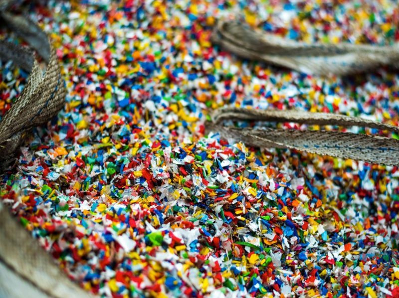 De residuo a recurso: plásticos reciclados aplicados como adsorbentes en la descontaminación de aguas con plomo