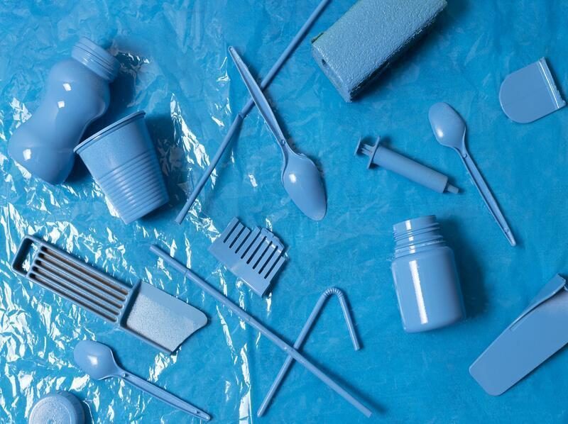 Microplásticos en la cocina: evaluación de puntos críticos de contaminación y riesgos asociados