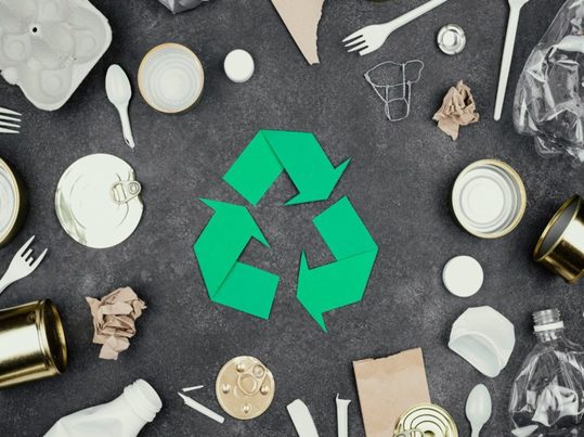 Agenda 2030 para Plásticos: Estrategia Empresarial para una Economía Circular y Gestión de Residuos