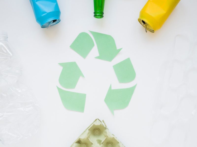 Reciclaje químico de PMMA: despolimerización eficiente a baja temperatura