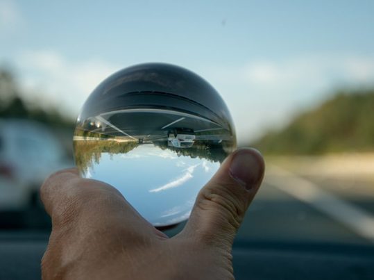 Europa impulsa el reciclaje circular de vidrio automotriz