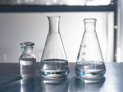 Los residuos plásticos podrían transformarse en materias primas químicas mediante procesos de oxidación más sostenibles
