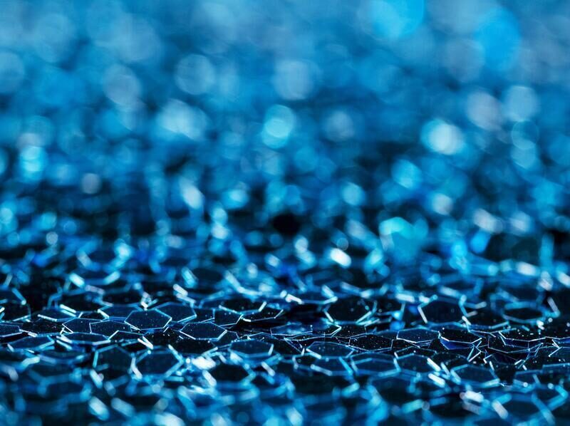 El Instituto de Ciencia de Materiales de Madrid desarrolla un método para capturar y valorizar nanoplásticos del agua